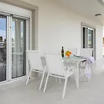 Διαμέρισμα Sea And Luxurious