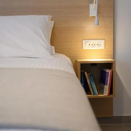 Apartment Sea And Luxurious